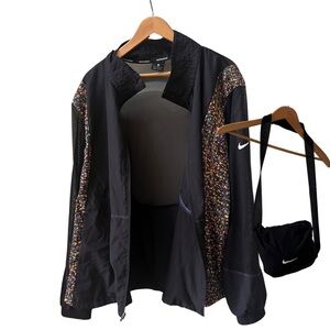 Nike Icon Clash Mesh Panel Windbreaker Running Jacket- packable garment, 3XL